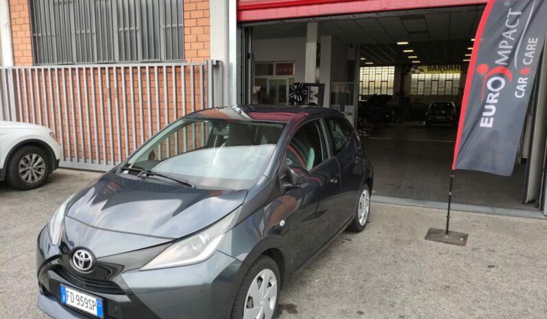 TOYOTA AYGO PER NEOPATENTATI pieno